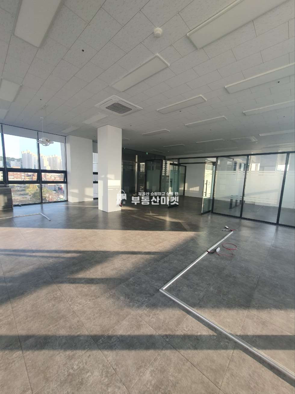 전남광주 북구 본촌동 본촌동 ㅣ 메인대로변 ㅣ 코너 건물 ㅣ 5층 ㅣ 무권리 월세 매물번호 13995 사진 5