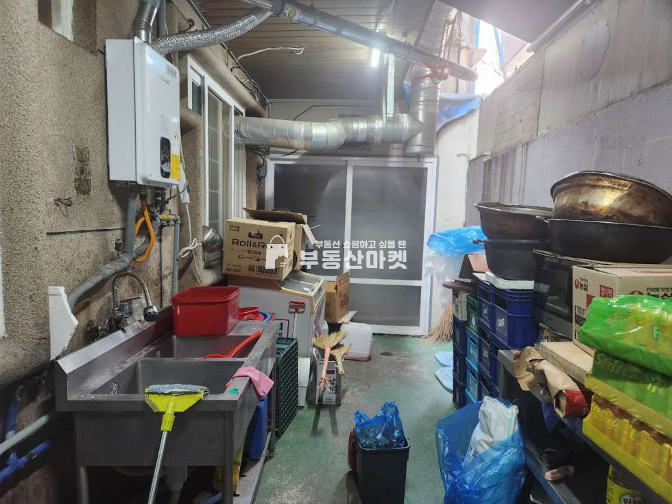 전남광주 서구 쌍촌동 쌍촌동 5.18먹자 상권 내 위치/ 위치 좋음/ 국밥 고기 계절음식 횟집 등 추천 월세 매물번호 17008 사진 3