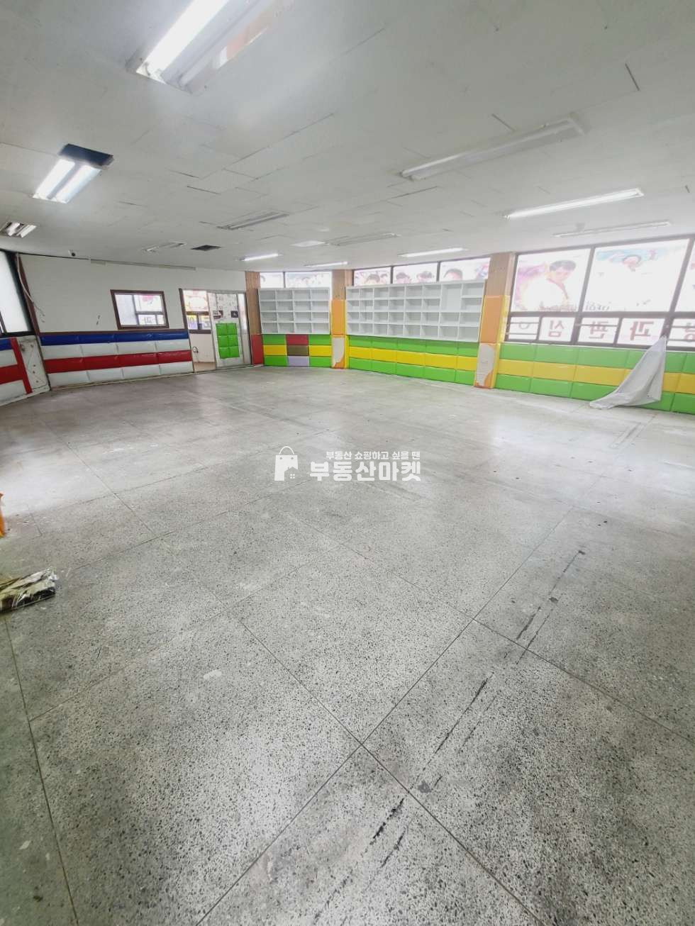 전남광주 북구 두암동 두암동/ 초등학교 교원밀집지역 / 시권없음/ 코너건물 가시홍보효과 / 사무실,학원 추천!!<모든업종가> 월세 매물번호 13858 사진 1