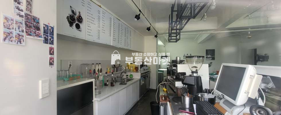전남광주 동구 지산동 조대 후문 메인 먹자상권 1층 개인까페 양도 월세 매물번호 17465 사진 1