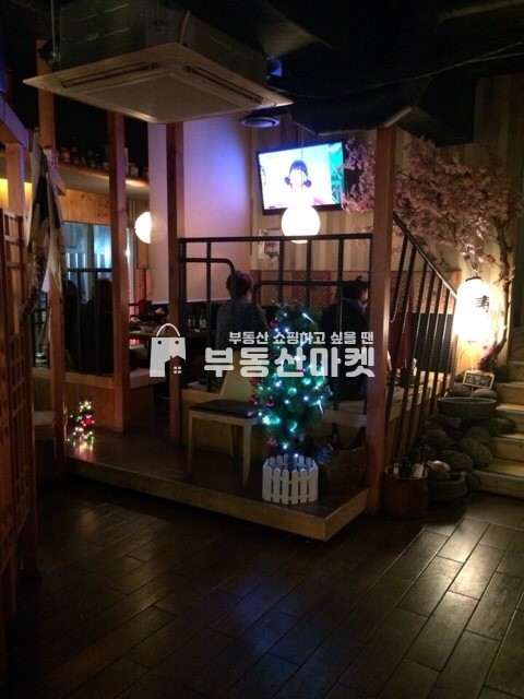 전남광주 북구 용봉동 용봉동 ㅣ 커피. 음식점. 주류점. 프렌차이즈 강력추천!! ㅣ 현 성업중 ㅣ 건물전체사용가 월세 매물번호 12433 사진 2