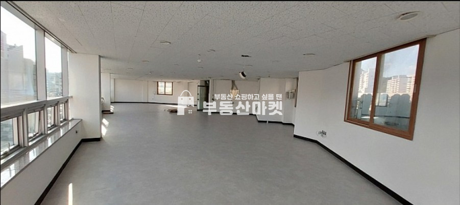 전남광주 남구 진월동 진월동 ㅣ 주거밀집지역 ㅣ 시설완비 ㅣ 시설깨끗 월세 매물번호 17741 사진 1