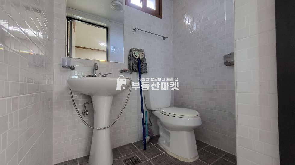 전남광주 북구 본촌동 본촌동 지산중인근 2층 사무실임대ㅣ인테리어 깔끔, 내부화장실ㅣ자유업종만 가능 월세 매물번호 17751 사진 2