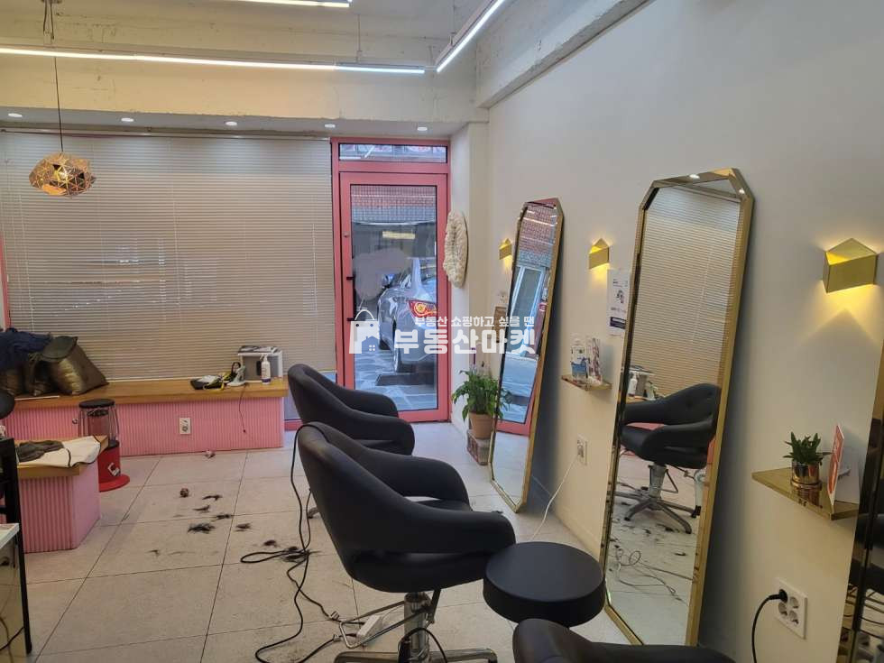 전남광주 북구 용봉동 단독주차장있는 상가임대(예약제 뷰티숍 미용실 추천매물) 내외부깨끗 모든업종가 무권리 즉시입주가 월세 매물번호 10268 사진 2