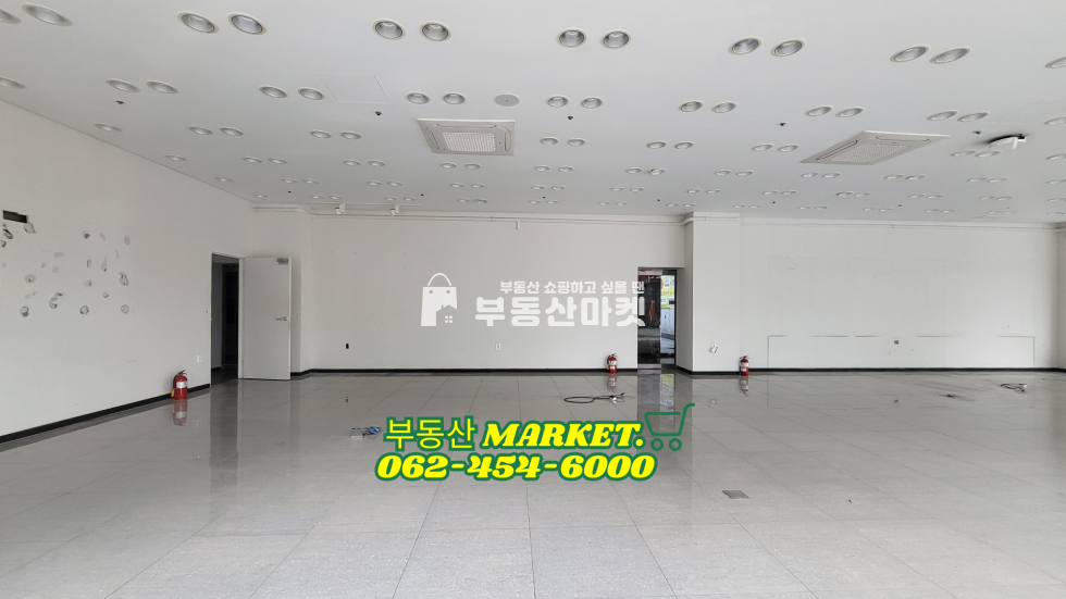 전남광주 서구 치평동 상무역 사거리 코너 1층 상가임대ㅣ아파트 배후 상권ㅣ유동인구 최상ㅣ프랜차이즈, 안테나 사업 적합 월세 매물번호 17792 사진 3