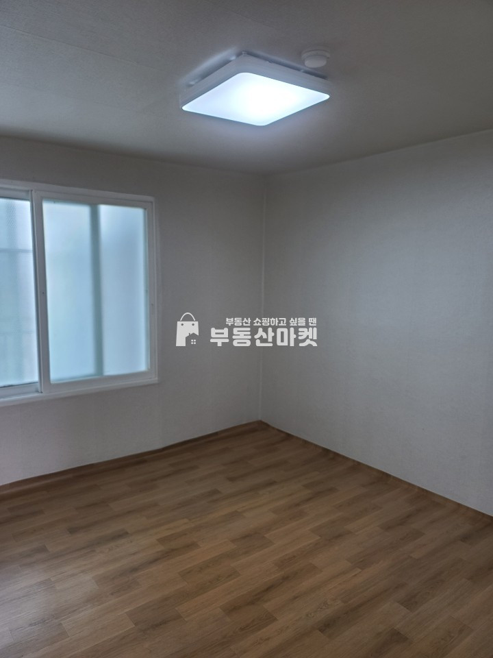 전남광주 북구 용봉동 용봉동 단독주택2층 ㅣ 방2,욕실1 ㅣ 내부깨끗! (수리완료) ㅣ 반려동물동반입주 협의가!! 전월세 매물번호 17834 사진 3