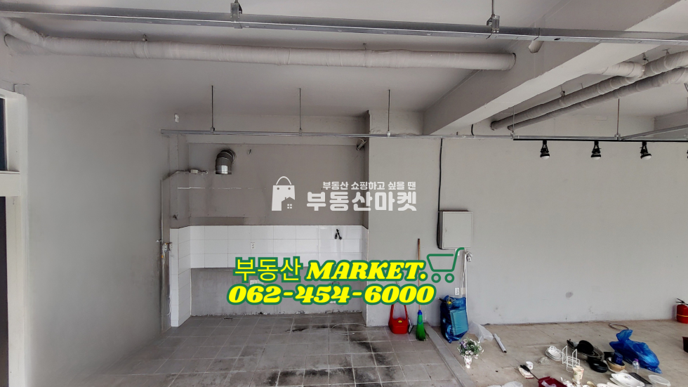 전남광주 북구 일곡동 무권리ㅣ일곡동 아파트 정문앞ㅣ1층 코너상가 임대ㅣ네일,왁싱,뷰티샵 월세 매물번호 17660 사진 2