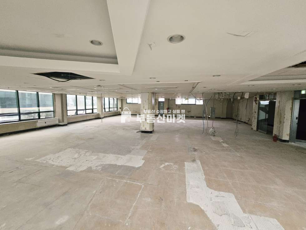 전남광주 북구 오치동 대단지 주거밀집지역 & 프랜차이즈.교원밀집지역 3층상가 월세 매물번호 17879 사진 1