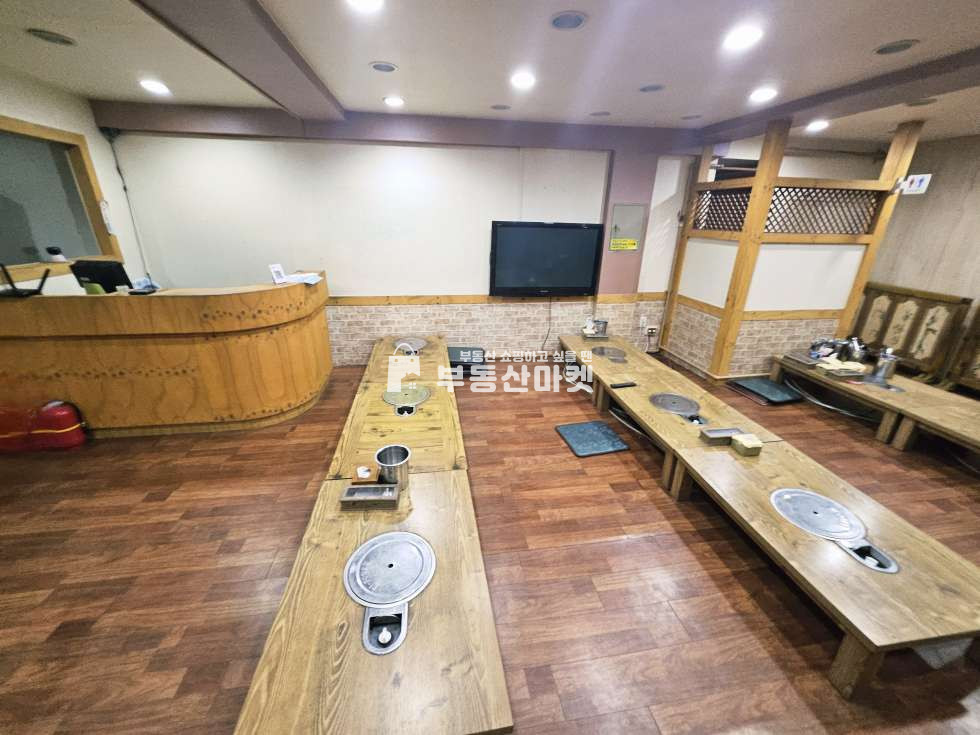 전남광주 광산구 월계동 원조 먹자메인거리.광고효과최상 1층상가 월세 매물번호 17945 사진 2
