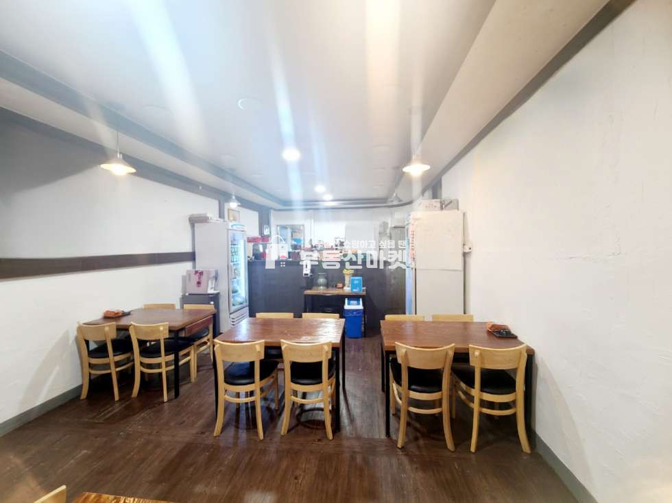 전남광주 남구 봉선동 봉선동 ㅣ 아파트 밀집지역 ㅣ 도로변 ㅣ 홍보성 가시성 좋음 월세 매물번호 14210 사진 1