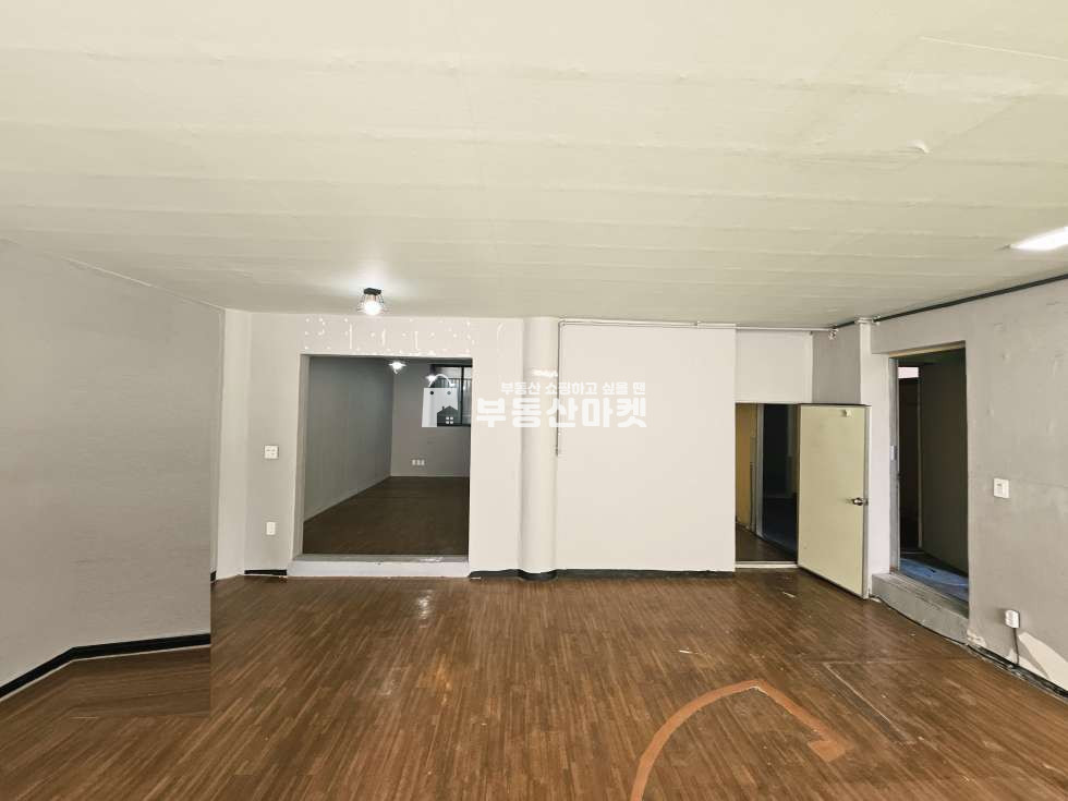 전남광주 북구 문흥동 문흥동 이면도로 ㅣ 사무실 및 창고겸 ㅣ 모든업종가ㅣ 시비권없음 ㅣ 상.하차 용이 월세 매물번호 18235 사진 1