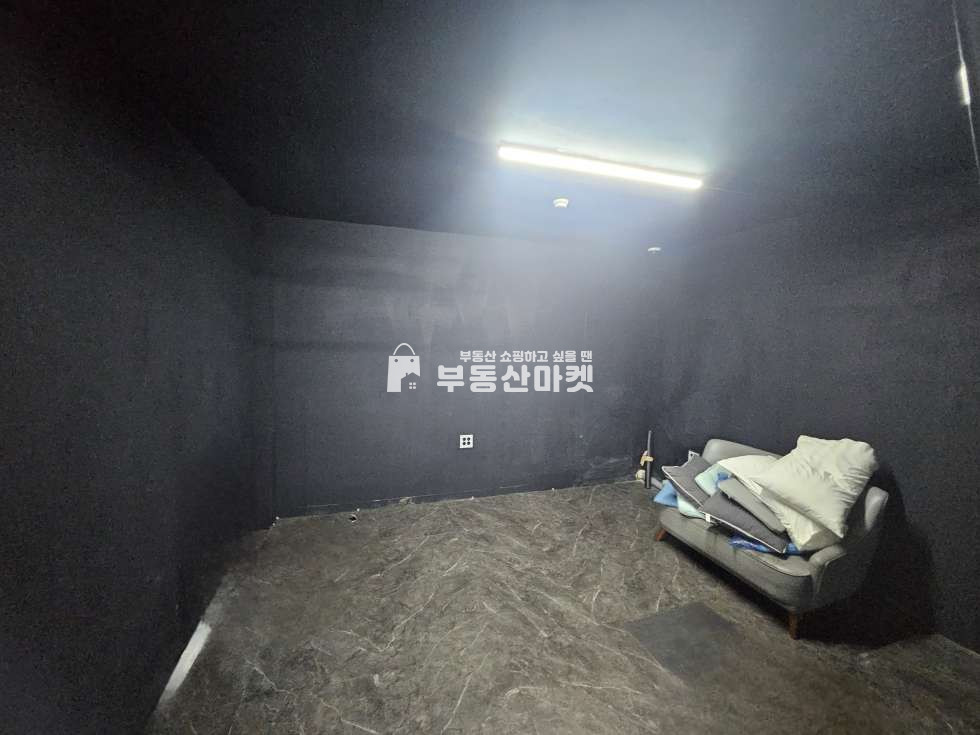 전남광주 광산구 우산동 우산동ㅣ먹자메인거리 위치ㅣ광고효과최상ㅣ접근성최상ㅣ즉시입주가능 월세 매물번호 18240 사진 2