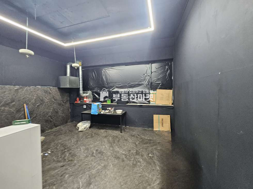 전남광주 광산구 우산동 우산동ㅣ먹자메인거리 위치ㅣ광고효과최상ㅣ접근성최상ㅣ즉시입주가능 월세 매물번호 18240 사진 3