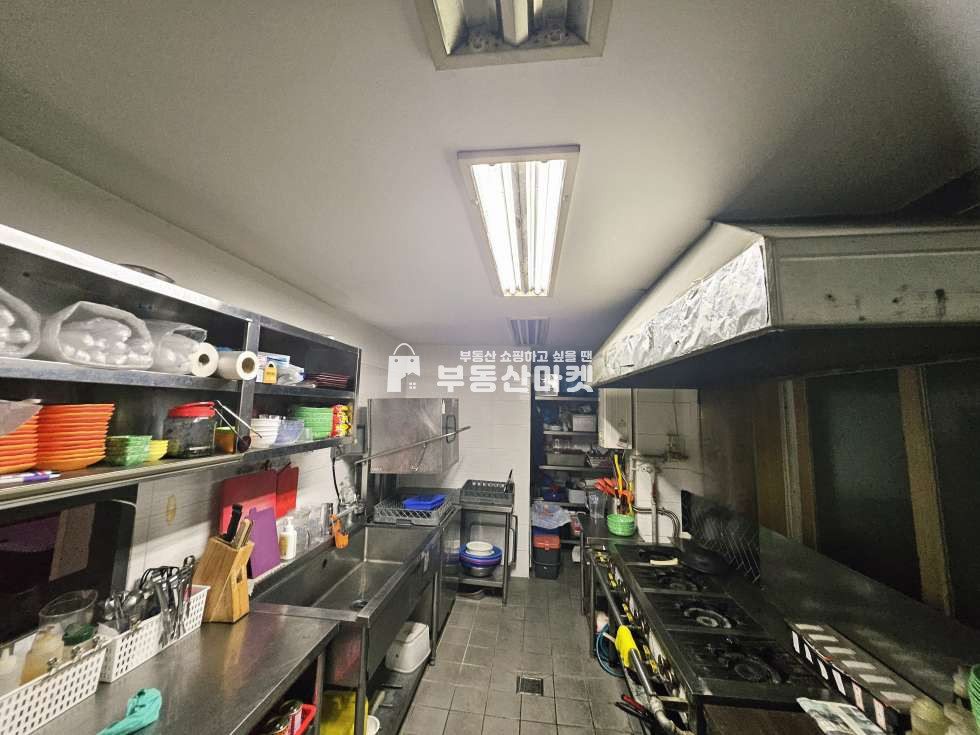 전남광주 광산구 수완동 수완지구 먹자메인거리ㅣ상권최상ㅣ유동인구 많음ㅣ입주협의ㅣ내부인테리어깔끔 월세 매물번호 18329 사진 3