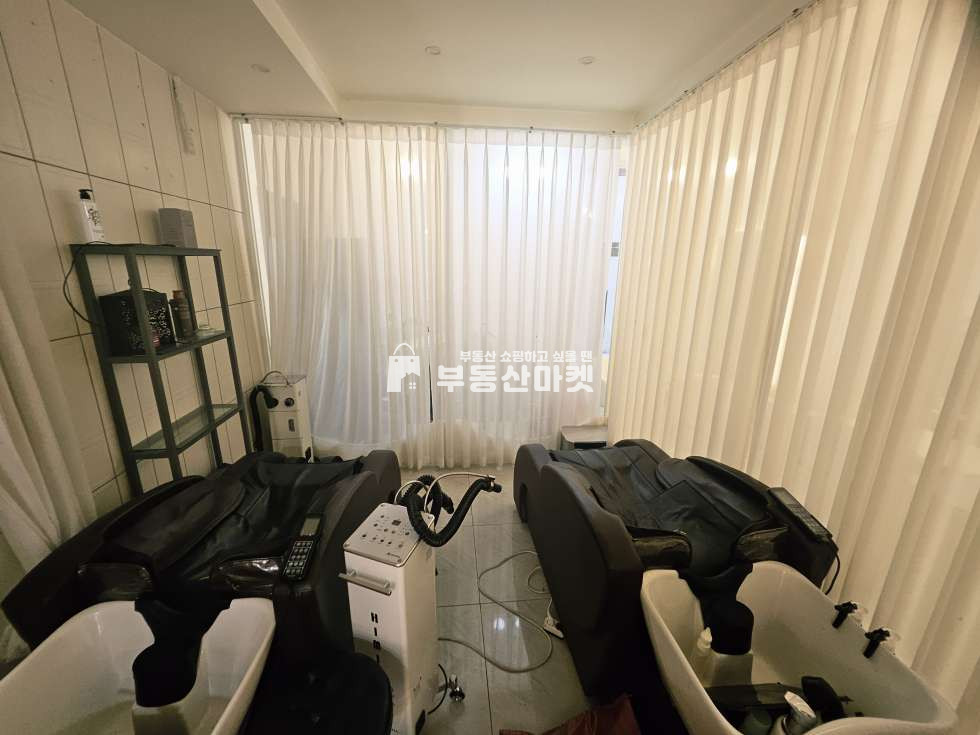 전남광주 북구 용봉동 용봉동ㅣ뷰티밀집ㅣ내외부 인테리어깔끔ㅣ시비권 없음ㅣ즉시입주 월세 매물번호 18345 사진 3