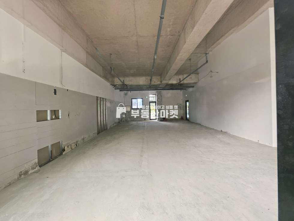 전남광주 동구 동명동 동명동ㅣ오피스밀집ㅣ프랜차이즈밀집ㅣ점심먹자메인상권ㅣ즉시입주가능ㅣ주정차제공 월세 매물번호 18355 사진 1