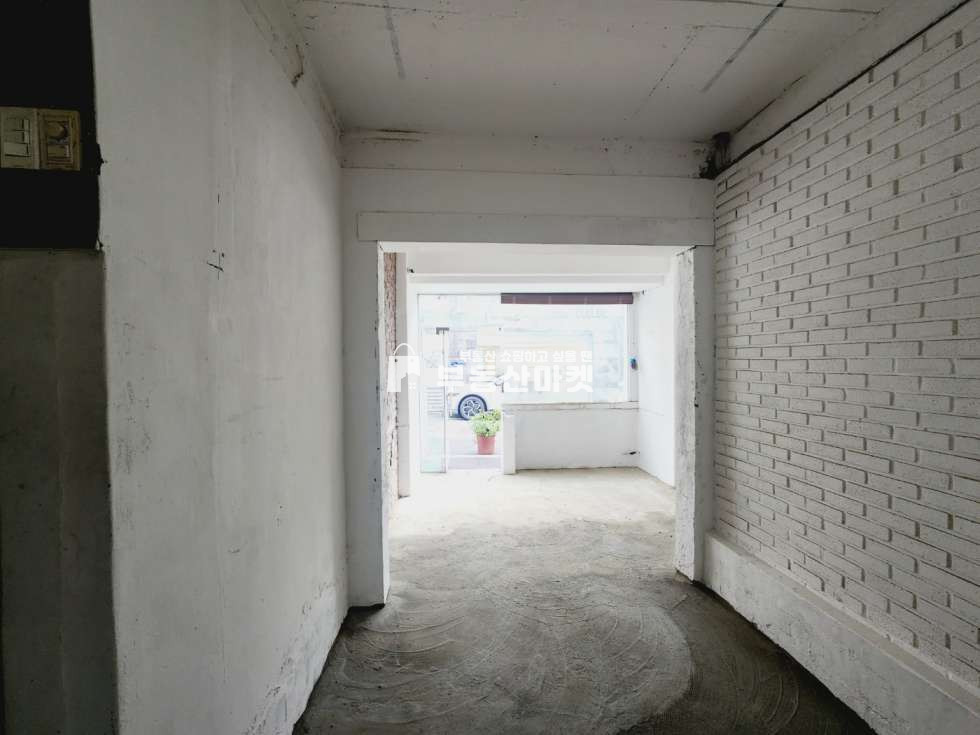 전남광주 북구 중흥동 전대후문 유동인구 최다 ㅣ기본인테리어 완비 ㅣ 1층상가임대 (뷰티숍 커피숍 소매점 테이크아웃 프렌차이즈 추천!! ) ㅣ 시비권없음!!! 월세 매물번호 13201 사진 2