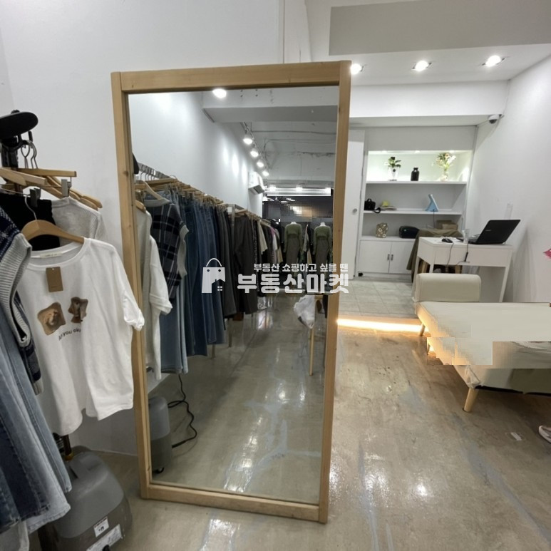 전남광주 북구 용봉동 기본인테리어 완비 ㅣ 예쁜 1층상가임대 (소매점 미용 뷰티 판매점 외 모든업종가!! ㅣ 시비권없음!!! 월세 매물번호 13111 사진 2