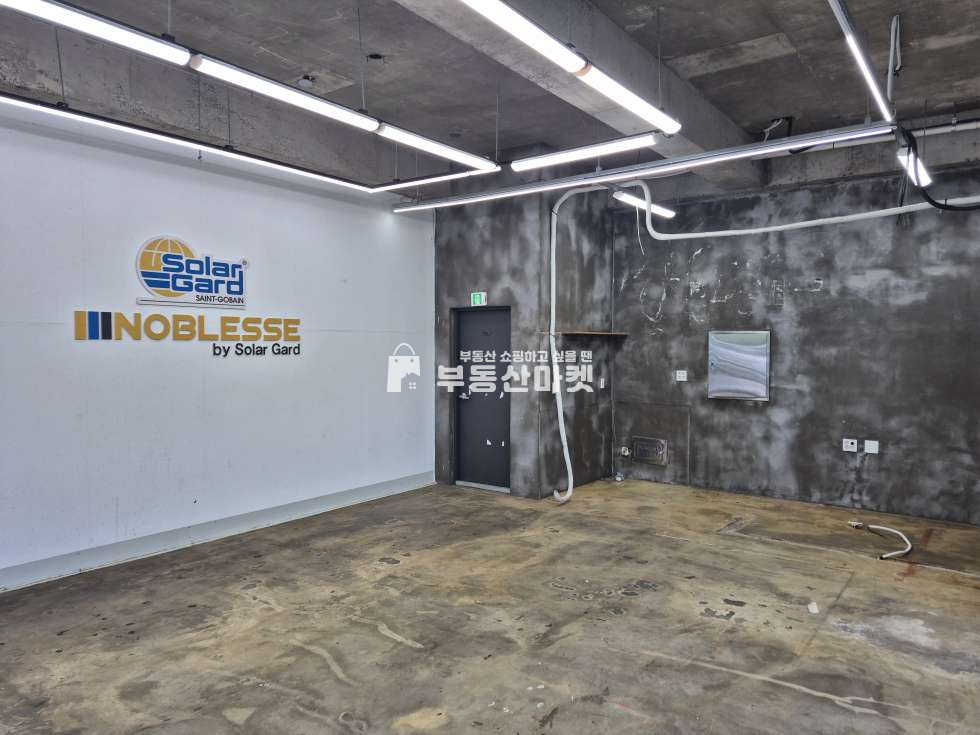 전남광주 서구 내방동 아파트 원룸 밀집 건물 내외부 상태좋음 구)카샵 1층 상가 임대!! 월세 매물번호 18462 사진 3