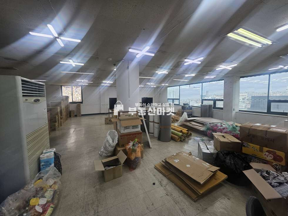 전남광주 북구 각화동 각화 동 도로변 ㅣ 승강기 및 인테리어완비ㅣ 무권리 대형면적!! 월세 매물번호 18497 사진 1