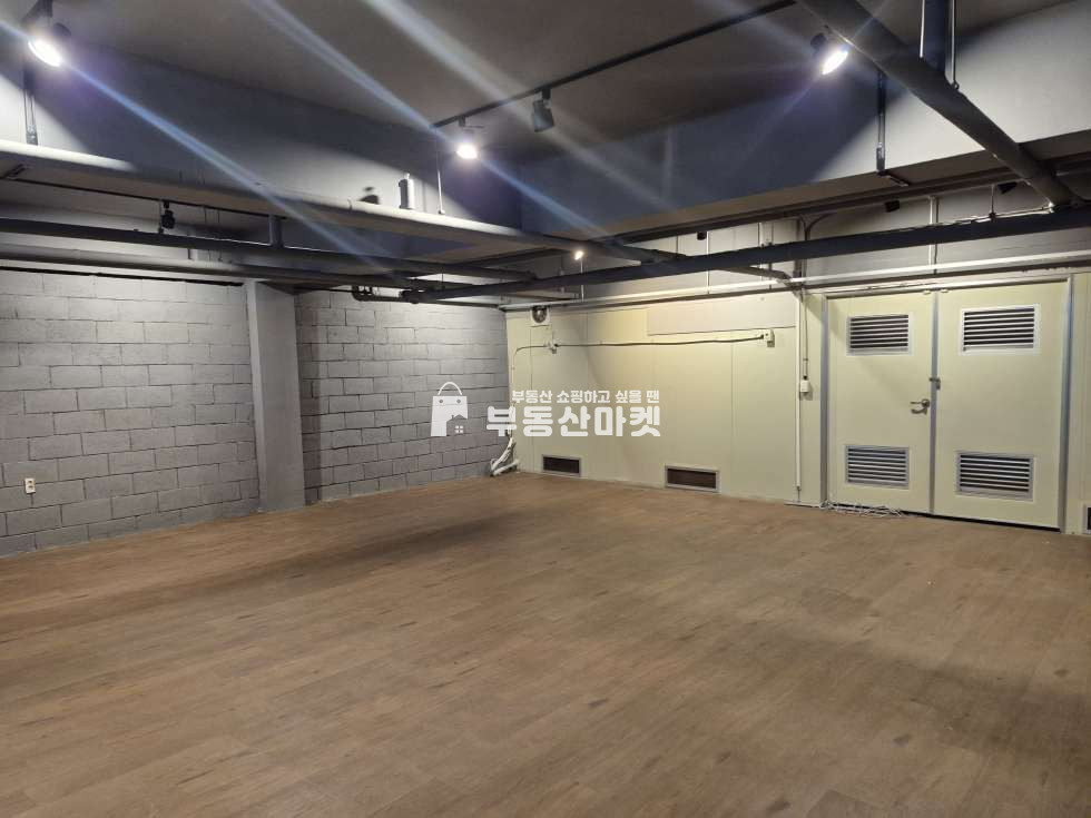 전남광주 서구 금호동 지하층 내부인테리어 완비 ㅣ 공방 연습실 작업실 사무실 추천!! ㅣ 시비권없이 즉시입점가!! 월세 매물번호 18480 사진 5