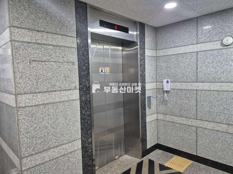 전남광주 서구 금호동 지하층 내부인테리어 완비 ㅣ 공방 연습실 작업실 사무실 추천!! ㅣ 시비권없이 즉시입점가!! 월세 매물번호 18480 사진 6