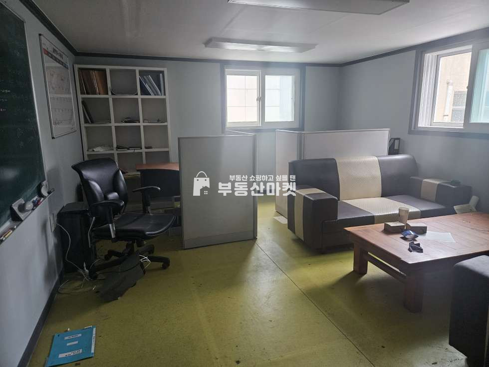 전남광주 북구 문흥동 문흥동 이면도로 ㅣ내.외부리모델링완료ㅣ 사무실,창고,작업실 실사용추천! 주차장, 지게차작업 가 매매 매물번호 17405 사진 3