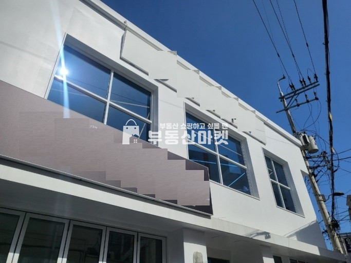 전남광주 북구 중흥동 전대후문 메인도로 ㅣ위치좋음ㅣ직접사용가능!! 내.외부 매우깨끗!! 관리상태좋음!<급매매 저렴> 매매 매물번호 16807 사진 1