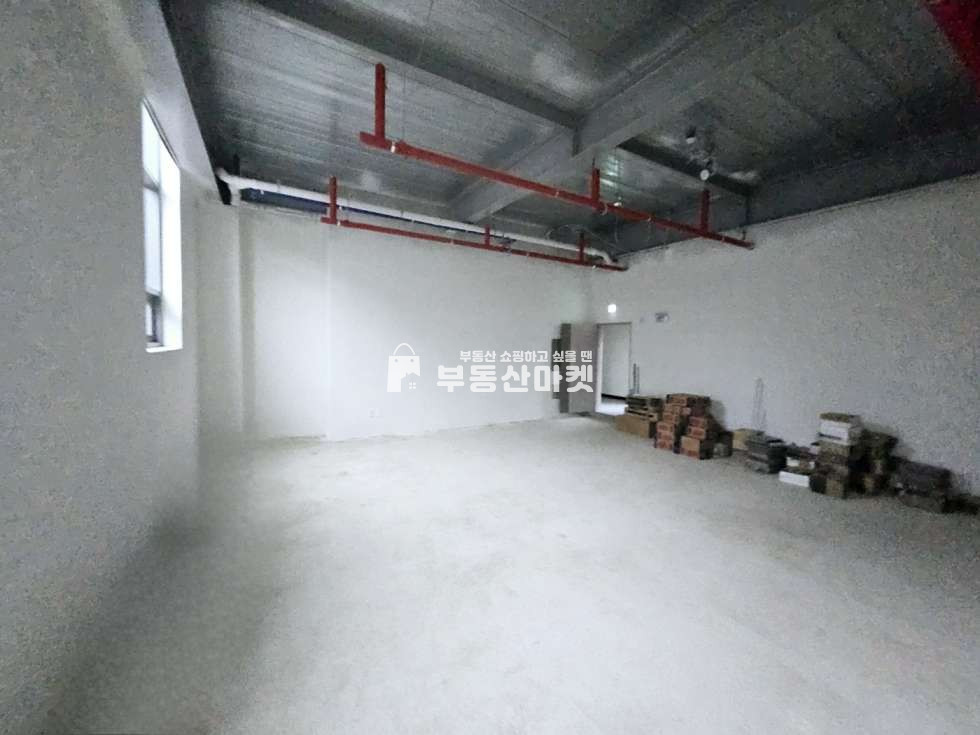 전남광주 북구 매곡동 대단지주거밀집지역 1층상가 월세 매물번호 15109 사진 1